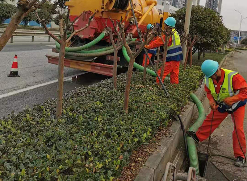 海棠湾镇市政管道清淤